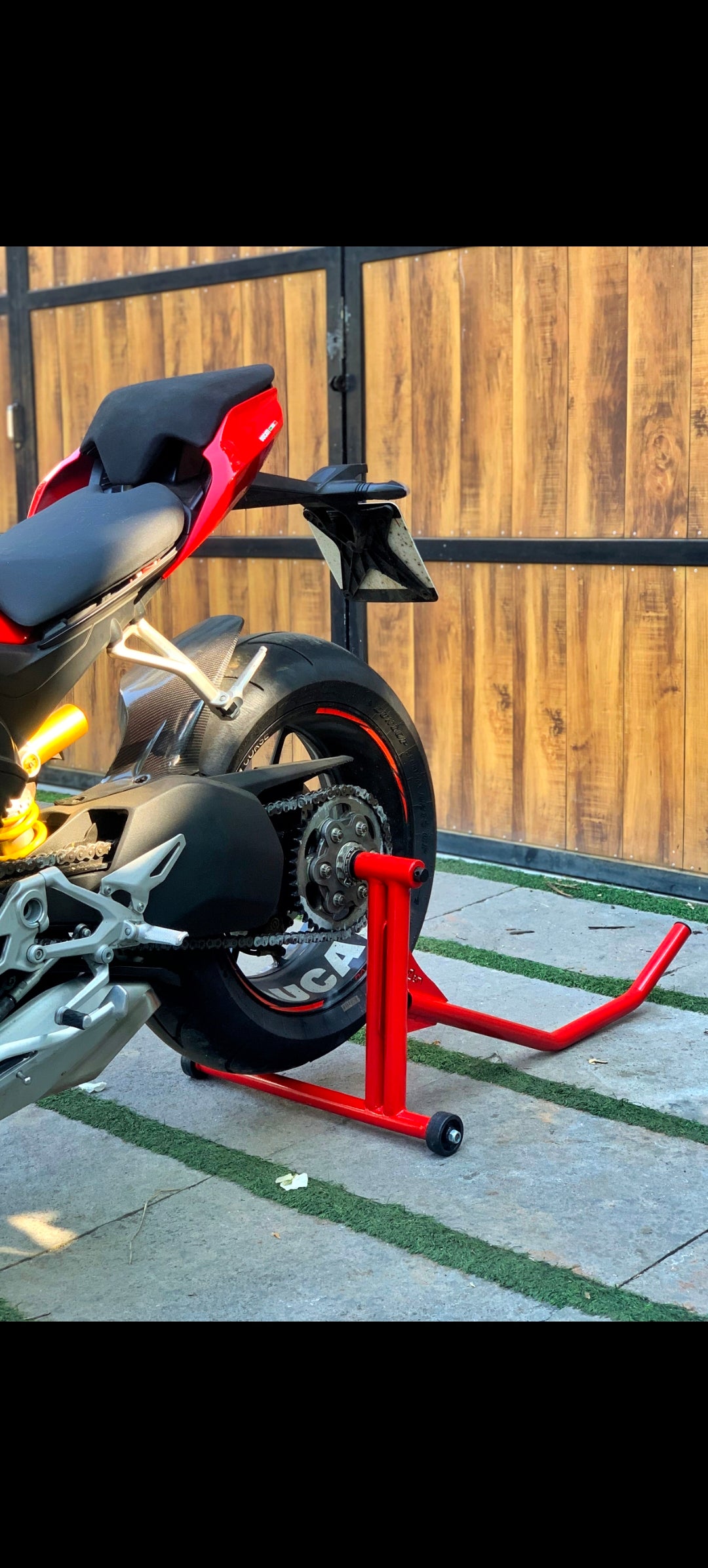 Jorjem premium rear paddock stands for Single sided swingarm lift bikes