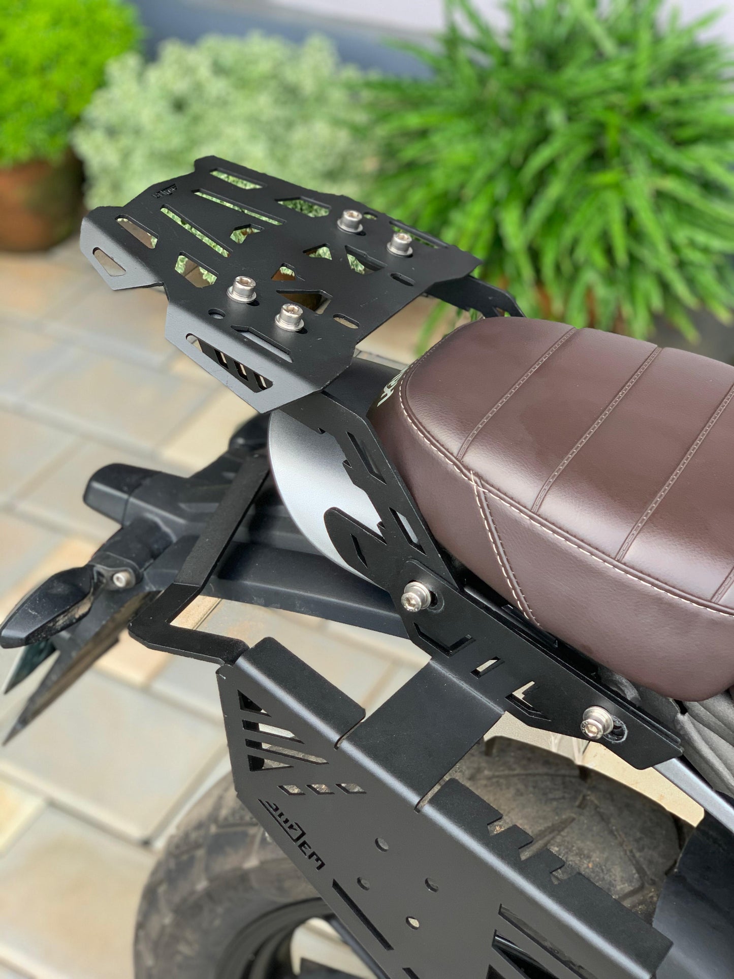 scrambler luggage carrier