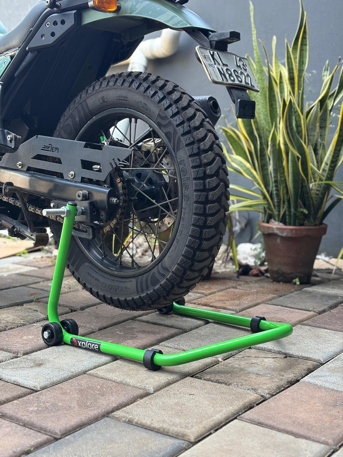 Explore Single Frame High Quality Universal Paddock Stand With Swingarm L Supports For All Bikes Upto 300kg Weight (Lifetime Spare Parts Replacement Availability & 5 Years Frame Warranty