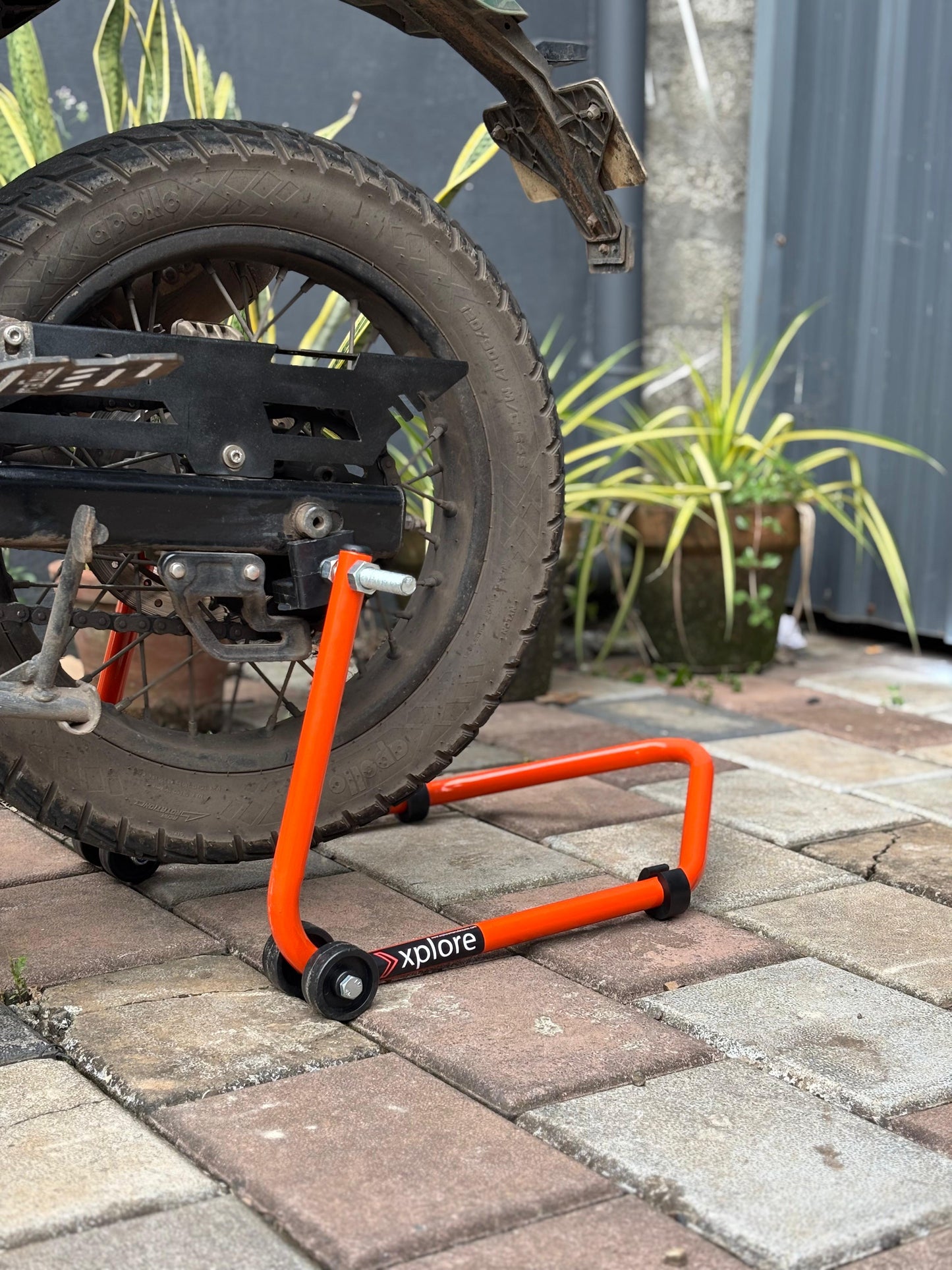 Explore Single Frame High Quality Universal Paddock Stand With Swingarm L Supports For All Bikes Upto 300kg Weight (Lifetime Spare Parts Replacement Availability & 5 Years Frame Warranty