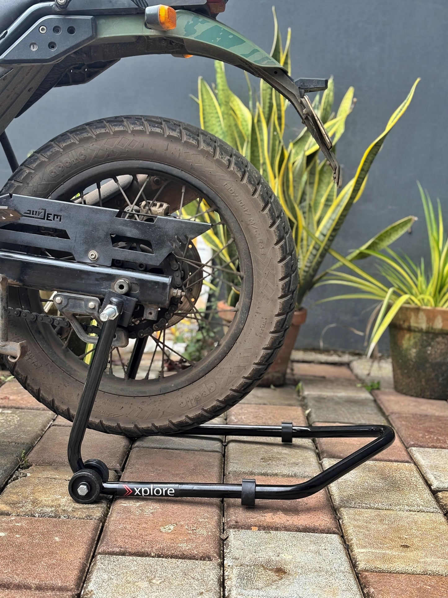 Explore Single Frame High Quality Universal Paddock Stand With Swingarm L Supports For All Bikes Upto 300kg Weight (Lifetime Spare Parts Replacement Availability & 5 Years Frame Warranty