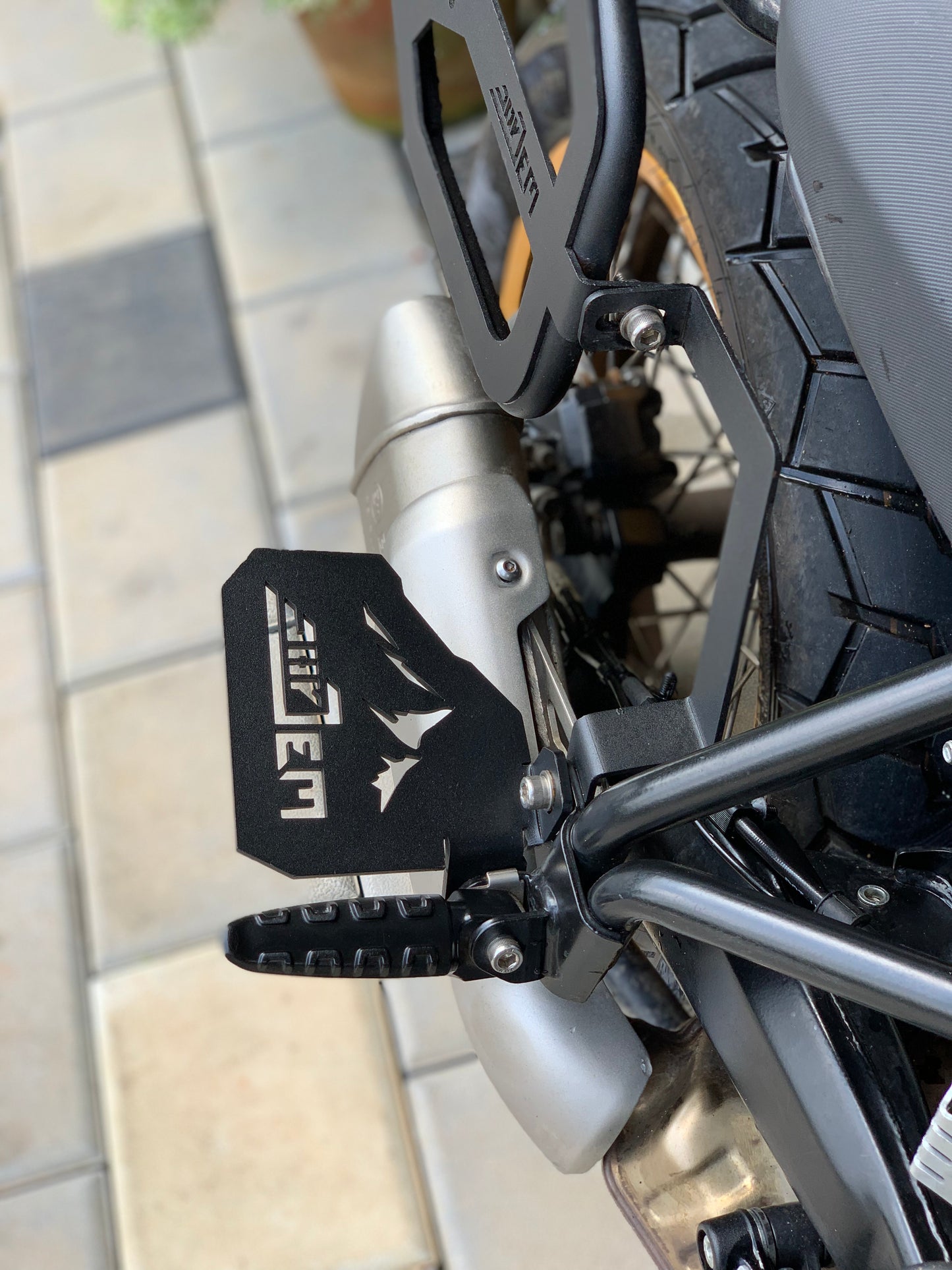 re himalayan 450 footrest