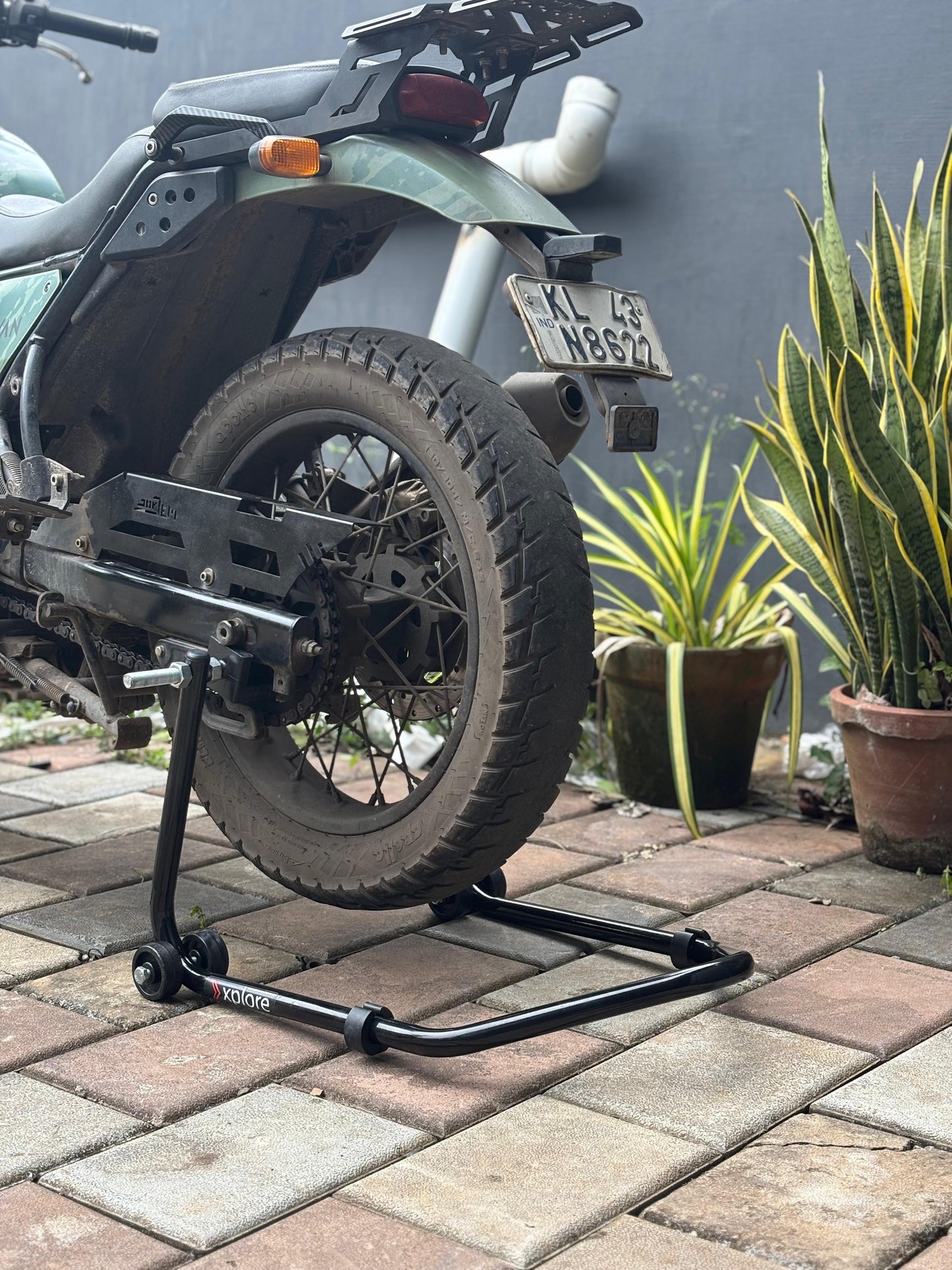 Explore Single Frame High Quality Universal Paddock Stand With Swingarm L Supports For All Bikes Upto 300kg Weight (Lifetime Spare Parts Replacement Availability & 5 Years Frame Warranty